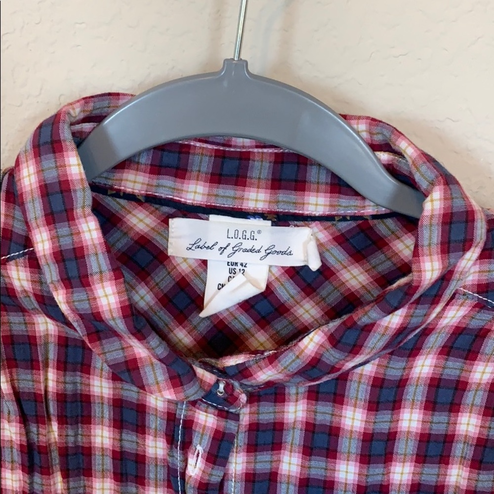 Ladies casual button down - Picture 6 of 6